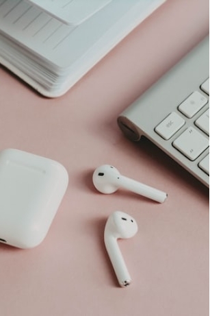 3-best-airpods-deals-you-can-get-right-now-on-amazon